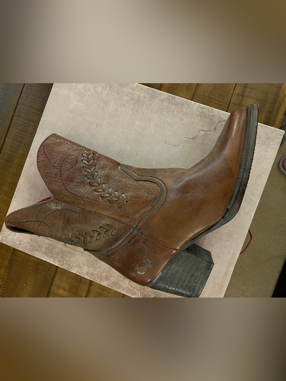 New in Box Bed Stu Boots size 6.5